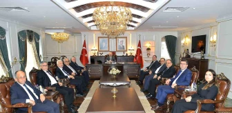 Aydın Ticaret Borsası Yönetimi Adana Valisi'ni Ziyaret Etti