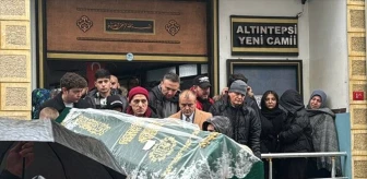 Bayrampaşa'da silahla vurulan Nazlı Elmas defnedildi
