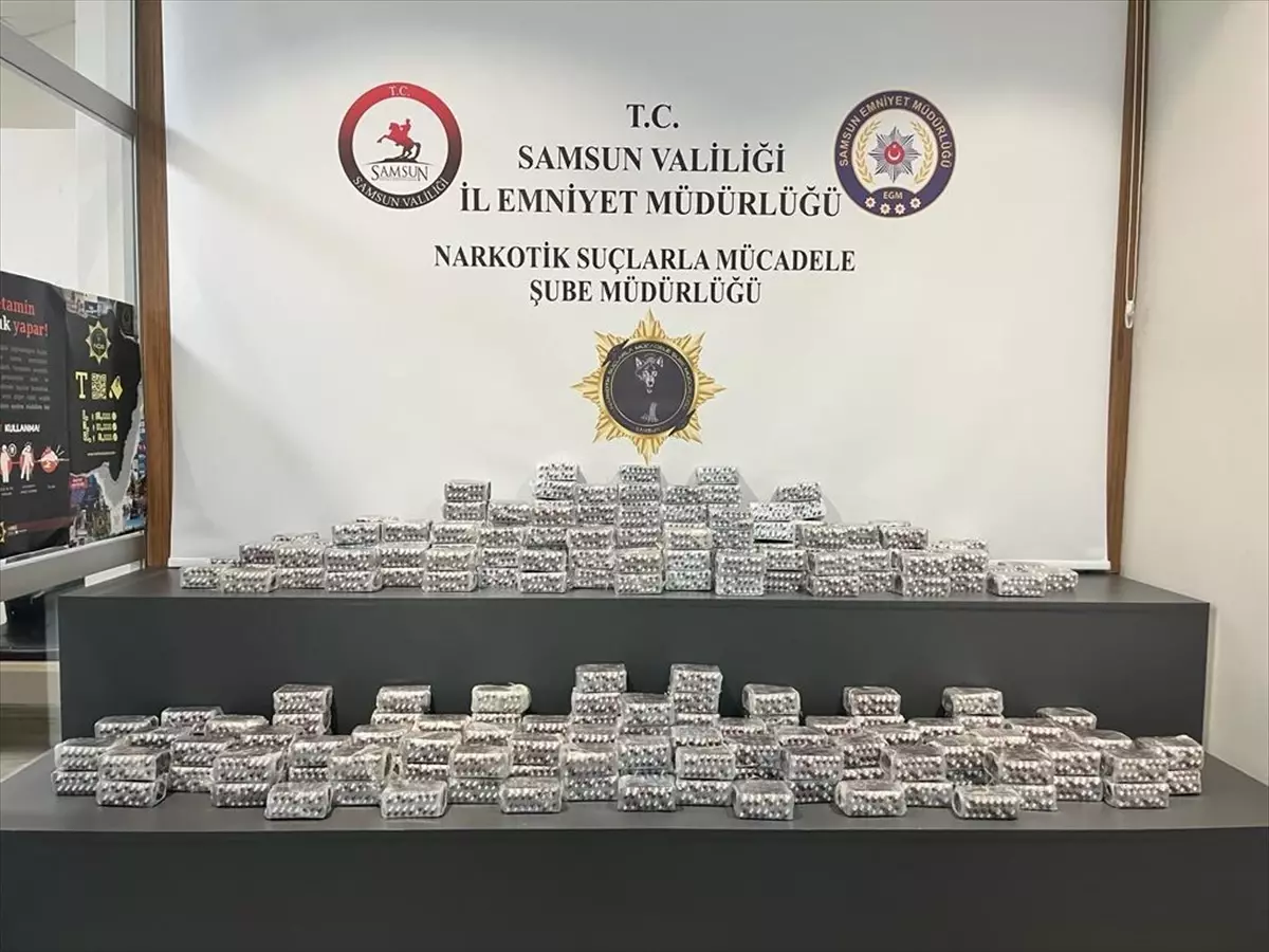 Samsun Şehirler Arası Otobüs Terminali'nde uyuşturucu hap ele geçirildi