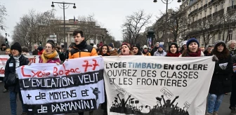 Fransa'da Göç Yasası Protesto Edildi