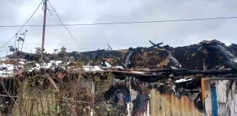 Tekirdağ'ın Hayrabolu ilçesinde çıkan yangında müstakil ev kullanılmaz hale geldi