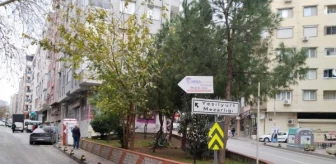 İzmir'de Parkta Cinayet: Bir Kişi Bıçaklanarak Öldürüldü