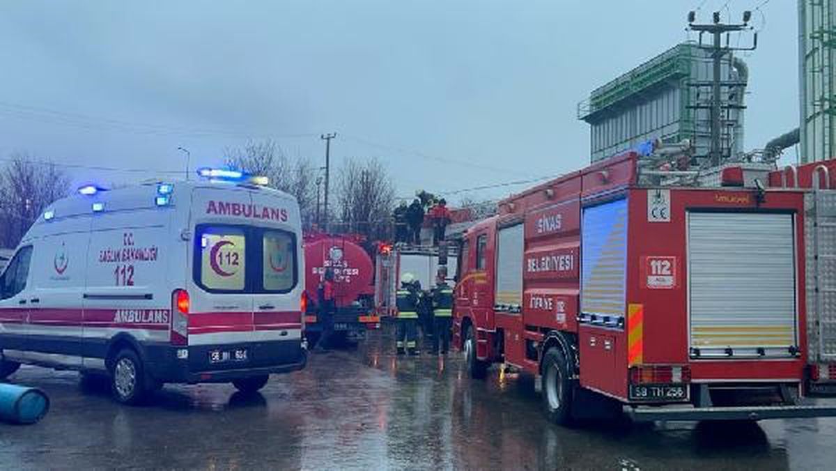 Sivas'ta Mobilya Fabrikasında Patlama: 2 İşçi Yaralandı