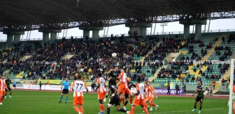 Şanlıurfaspor Adanaspor'u 4-0 mağlup etti