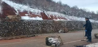 Tokat'ın Almus ilçesinde heyelan nedeniyle yol yeniden açıldı