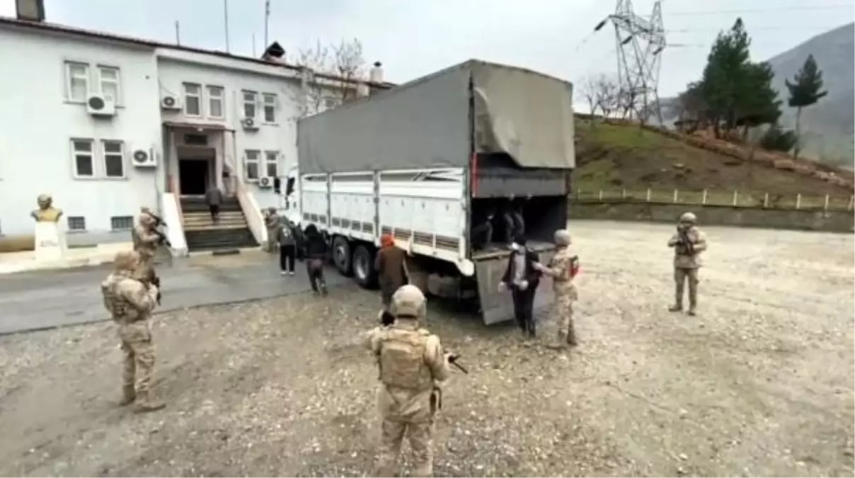 Bitlis'te 76 Kaçak Göçmen Yakalandı