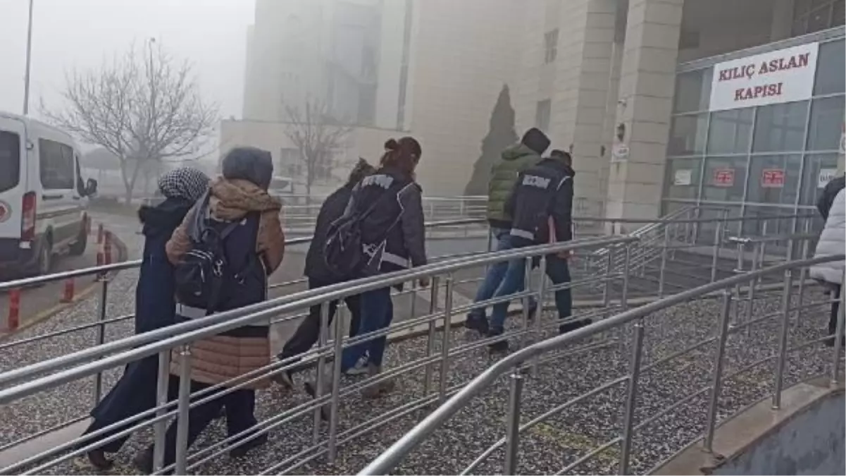 Konya ve Isparta'da FETÖ/PDY Operasyonu: 3 Şüpheli Gözaltına Alındı