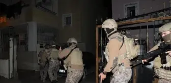 Tarsus'ta Gümrük Kaçağı Cep Telefonu Operasyonu