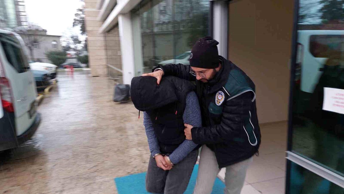 Samsun'da Uyuşturucu Operasyonu: Otobüste Yakalanan Şüpheliler Tutuklandı