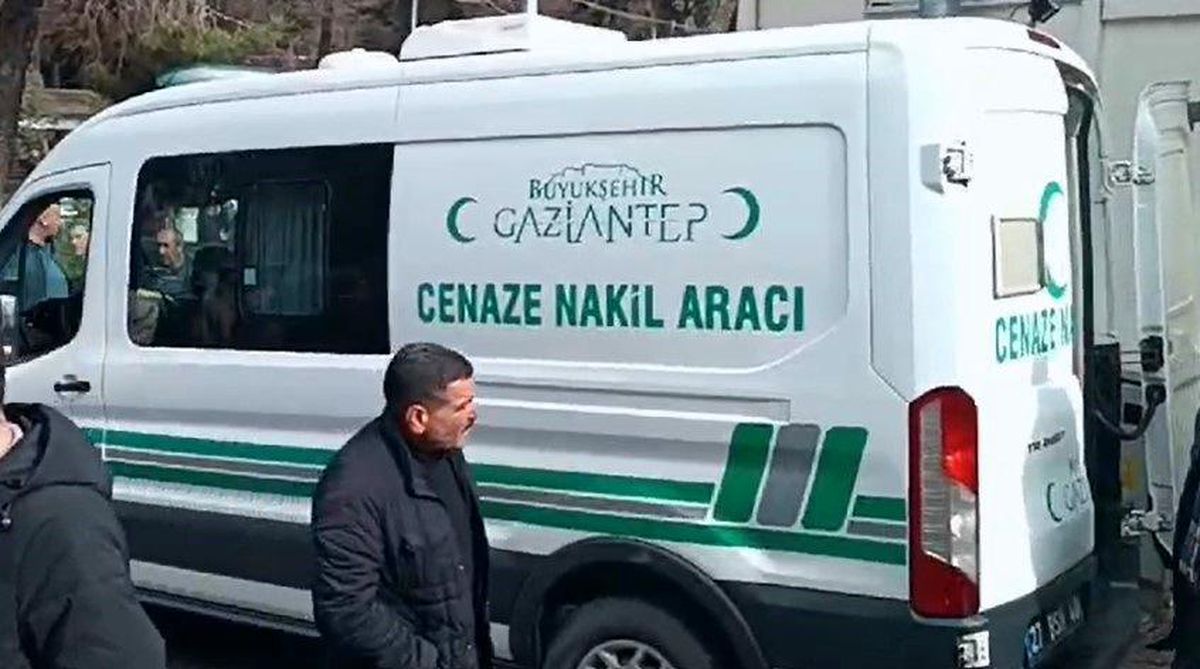 Gaziantep'te pres makinesine sıkışan işçi hayatını kaybetti