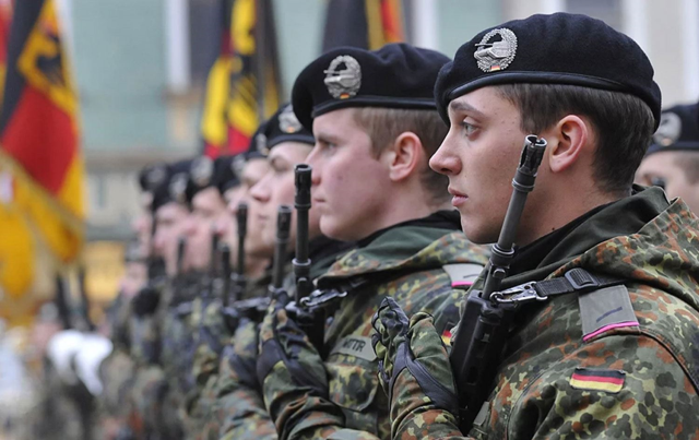 Almanya, orduya vatandaşı olmayan yabancıları almaya hazırlanıyor