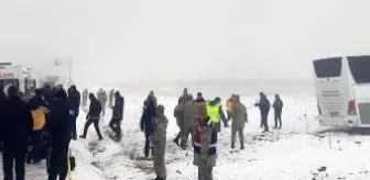 Sarıkamış'ta zincirleme kaza: 2 kişi hayatını kaybetti