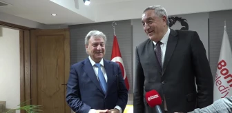 Konya Tuzlukçu Belediye Başkanı Nurettin Akbuğa, Bornova Belediyesi'ni ziyaret etti