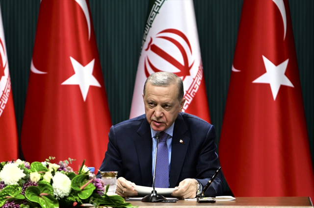 Cumhurbaşkanı Erdoğan: İran'la yeni sınır kapıları açılması gündemimizde