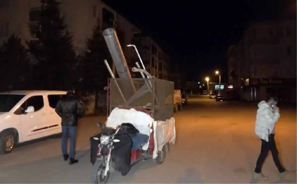 Aksaray'da Eski Okul Binasından Demir Çalan Kardeşler Yakalandı