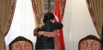 Diyarbakır'da PKK'nın kaçırdığı çocuk teslim oldu