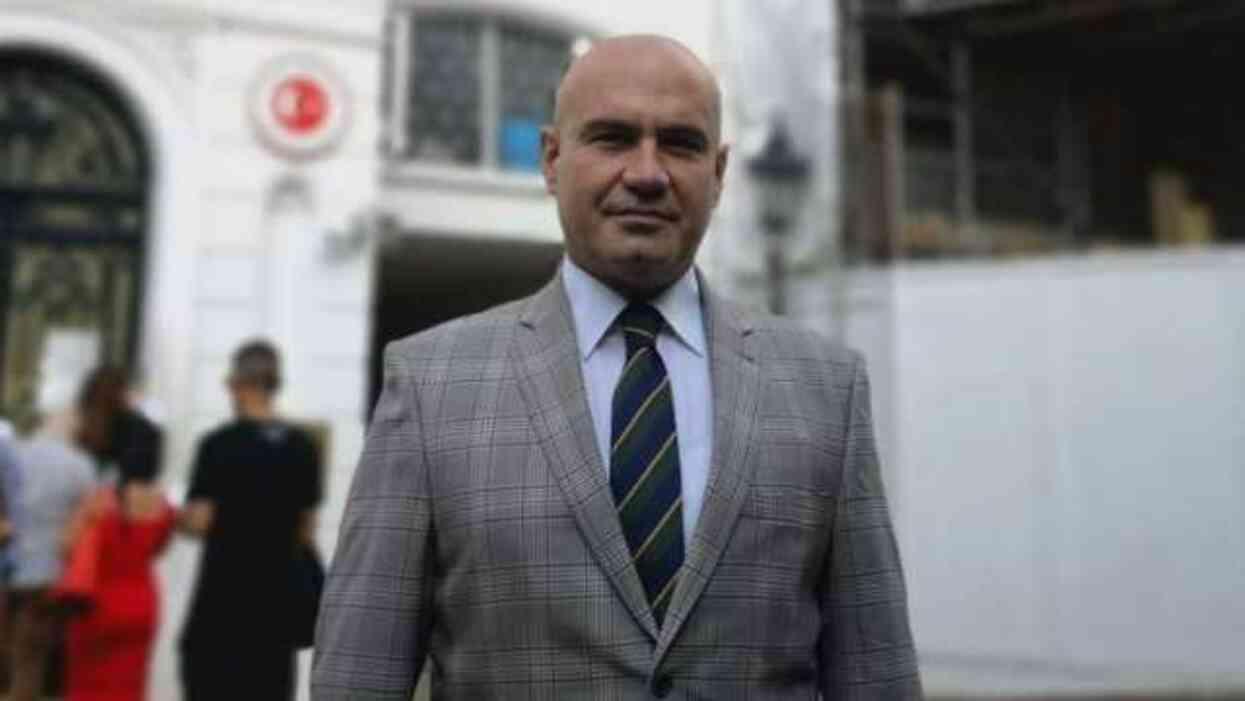 Turhan Çömez