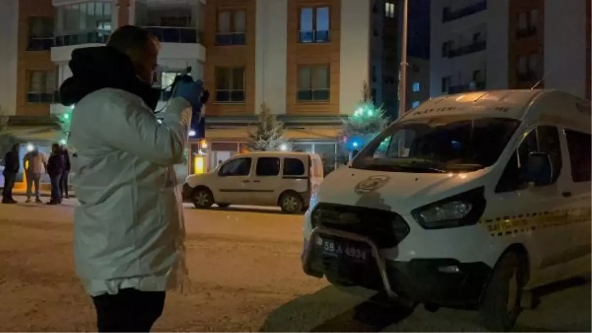 Sivas'ta Bir Kafede Tartışma Sonucu Vurulan Kişi Hastaneye Kaldırıldı
