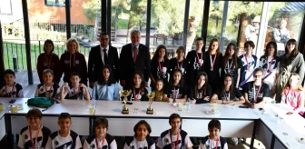 Akademi Basketbol Spor Kulübü Voleybol Takımı Başarılarıyla Gurur Verdi