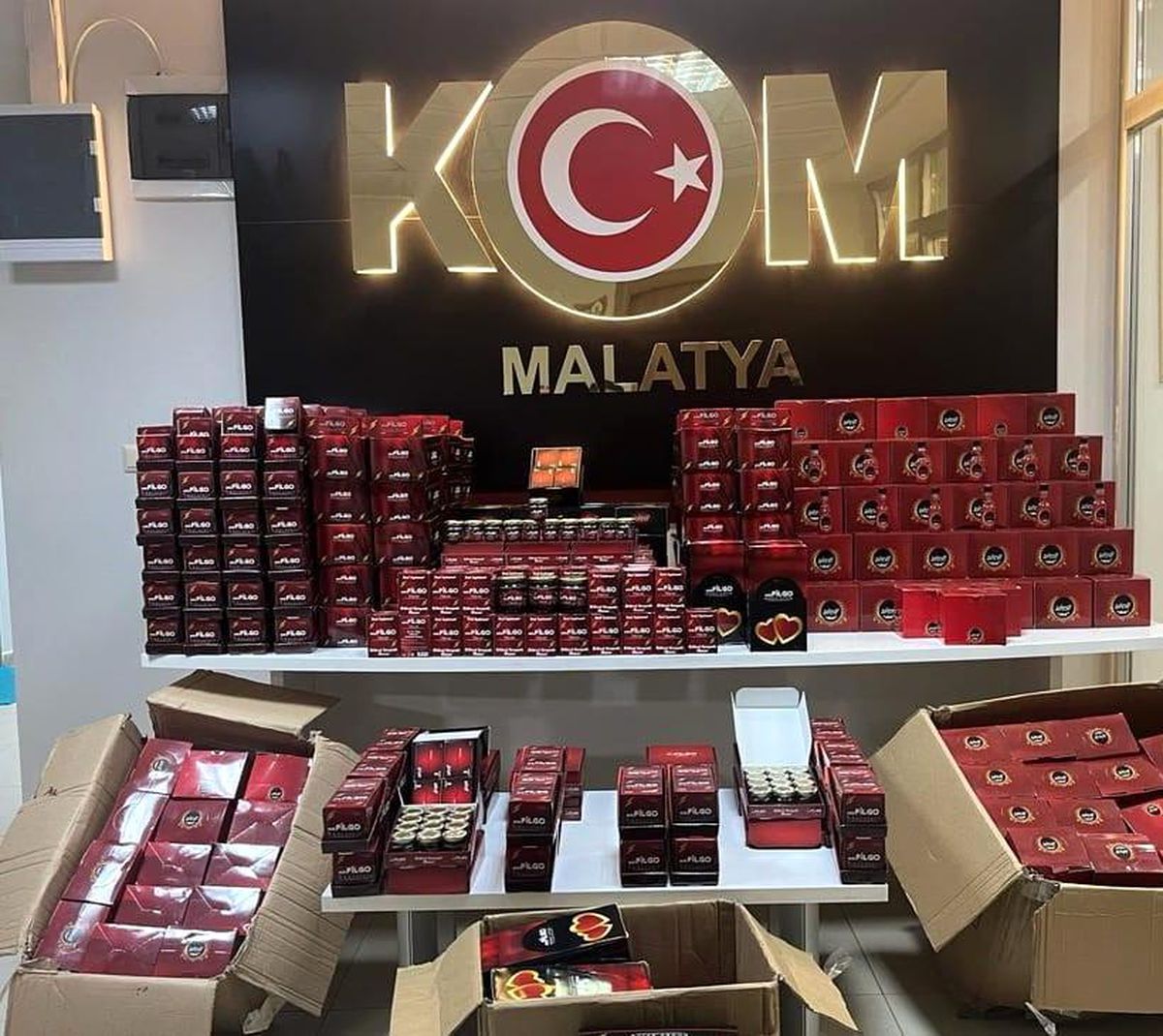 Malatya'da Sahte ve Bandrolsüz İlaç Ticareti Operasyonu