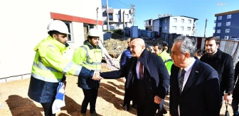 İzmir Büyükşehir Belediyesi Uzundere Kentsel Dönüşüm Alanı'nda Yeni Hizmet Binasını Tamamlıyor
