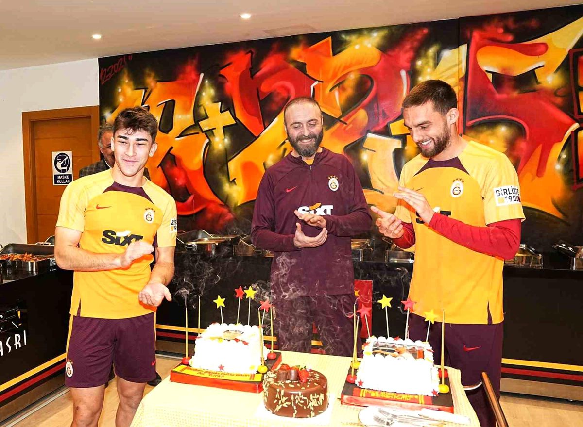 Galatasaray'da Berkan Kutlu ve Ali Turap Bülbül'ün doğum günü kutlandı