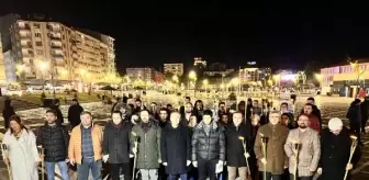 Elazığ'da depremde hayatını kaybedenler, meşaleli yürüyüşle anıldı