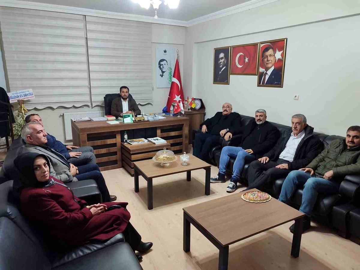 Gelecek Partisi Malatya İl Başkanı ve 880 Üye İstifa Etti