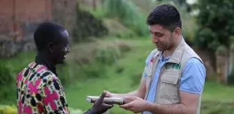 İHH İnsani Yardım Vakfı, Afrika'da Kur'an-ı Kerim Dağıtımı ve Kur'an Kursu İnşası Gerçekleştirdi