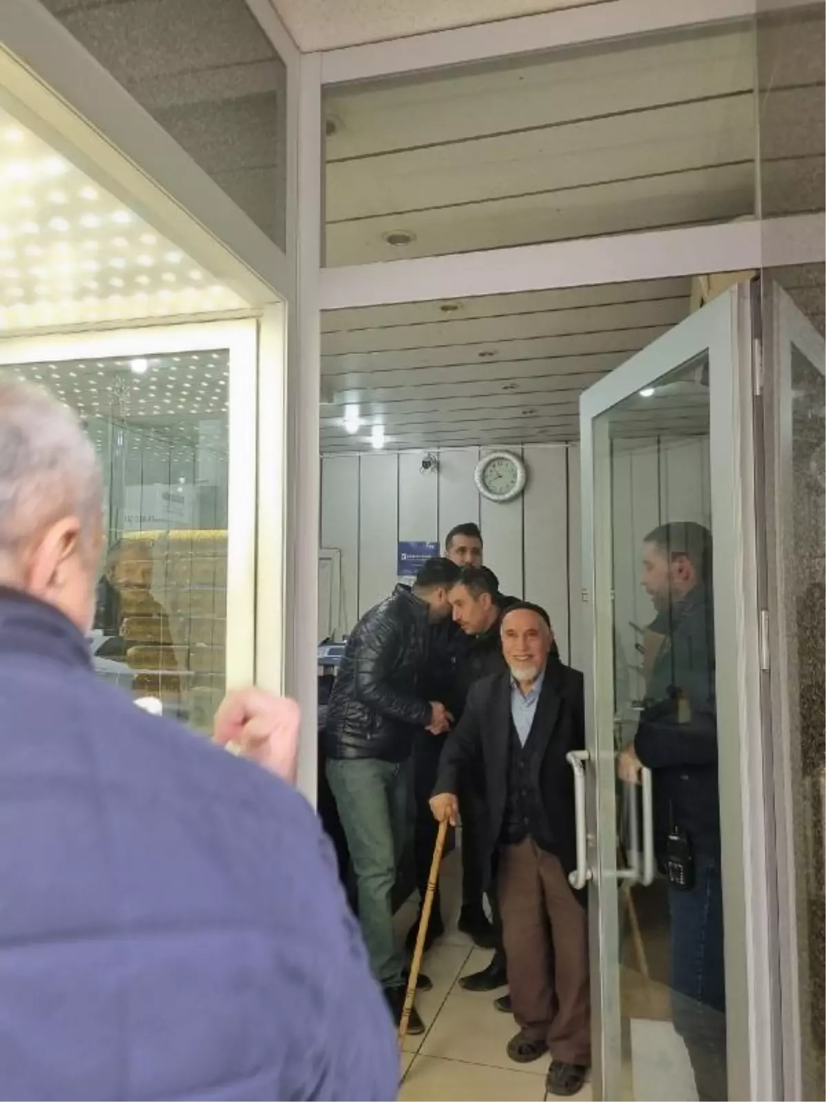 Telefonda Dolandırıcılık Girişimine Polis Engeli