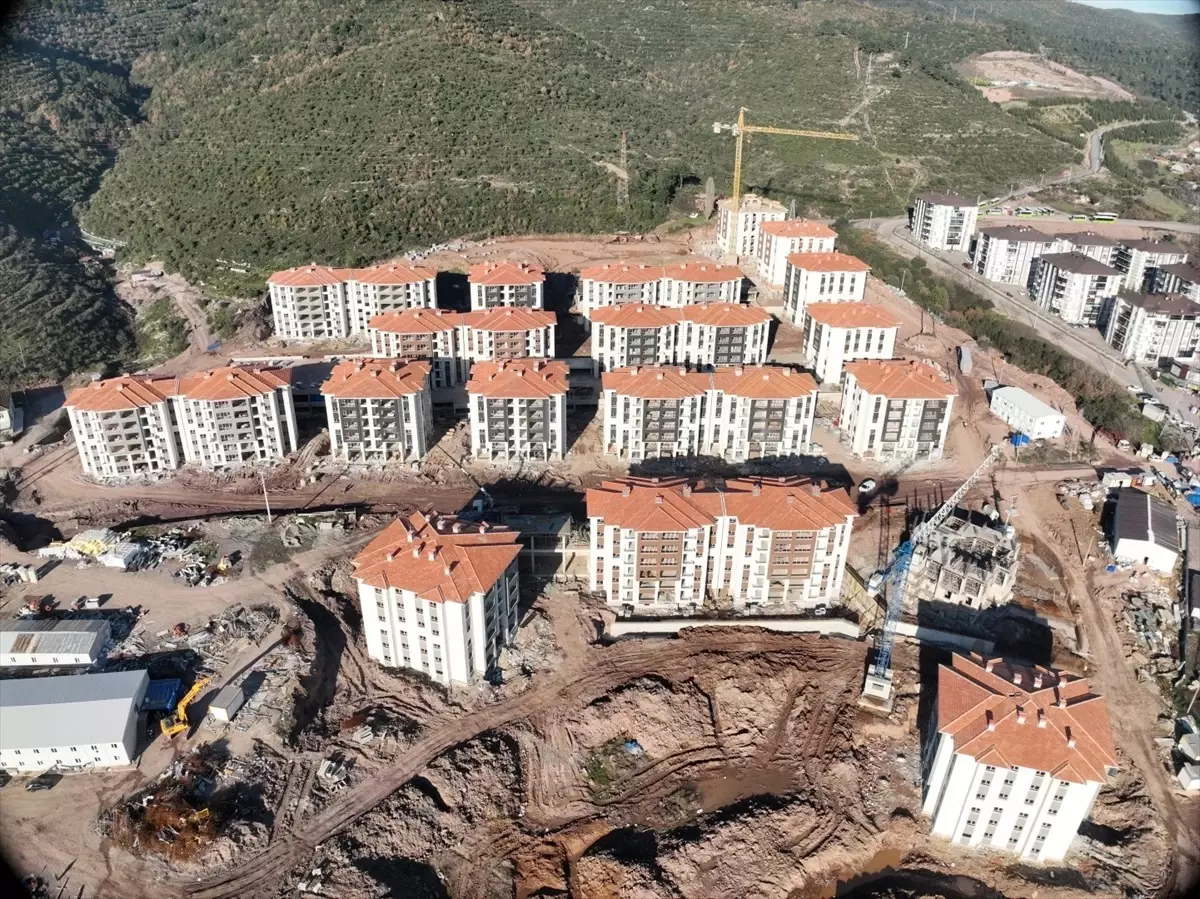 Kocaeli Barbaros Mahallesi'nde Kentsel Dönüşüm Çalışmaları Devam Ediyor