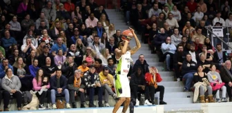 Manisa Büyükşehir Belediyespor Basketbol Takımı BCM Gravelines'i mağlup etti