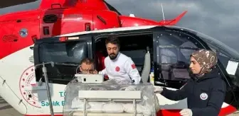 Zatürre Teşhisi Konulan Bebek Ambulans Helikopterle Sevk Edildi