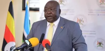 Uganda devlet bakanından skandal sözler: Açlıktan ölen insan gerçek bir aptaldır
