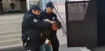 Kardeşine Para Vermeyen Ağabeyini Kızdıran Adam Depoyu Yaktı
