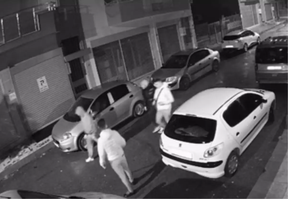 Bornova'da Motosiklet Hırsızları Yakalandı