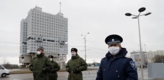 Putin'in ziyareti için alınan güvenlik önlemleri kapsamında öğrenci yurduna ambulans girişi, yemek siparişi yasaklandı