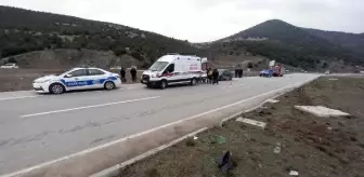 Tokat'ta otomobil devrildi: 3 yaralı