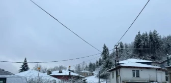 Bartın'da Kar Yağışı: 35 Köy Yolu Ulaşıma Kapandı