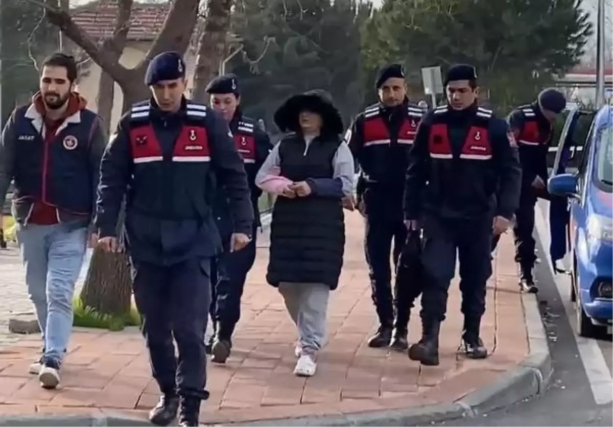 Tekstil Fabrikası Çalışanı 2 İş Arkadaşının Evinden 1 Milyon 200 Bin Liralık Ziynet Eşyası Çaldı
