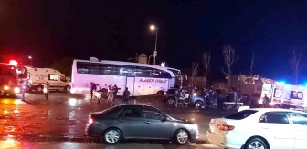 Ünye'de otobüs ile otomobil çarpıştı: 1 yaralı