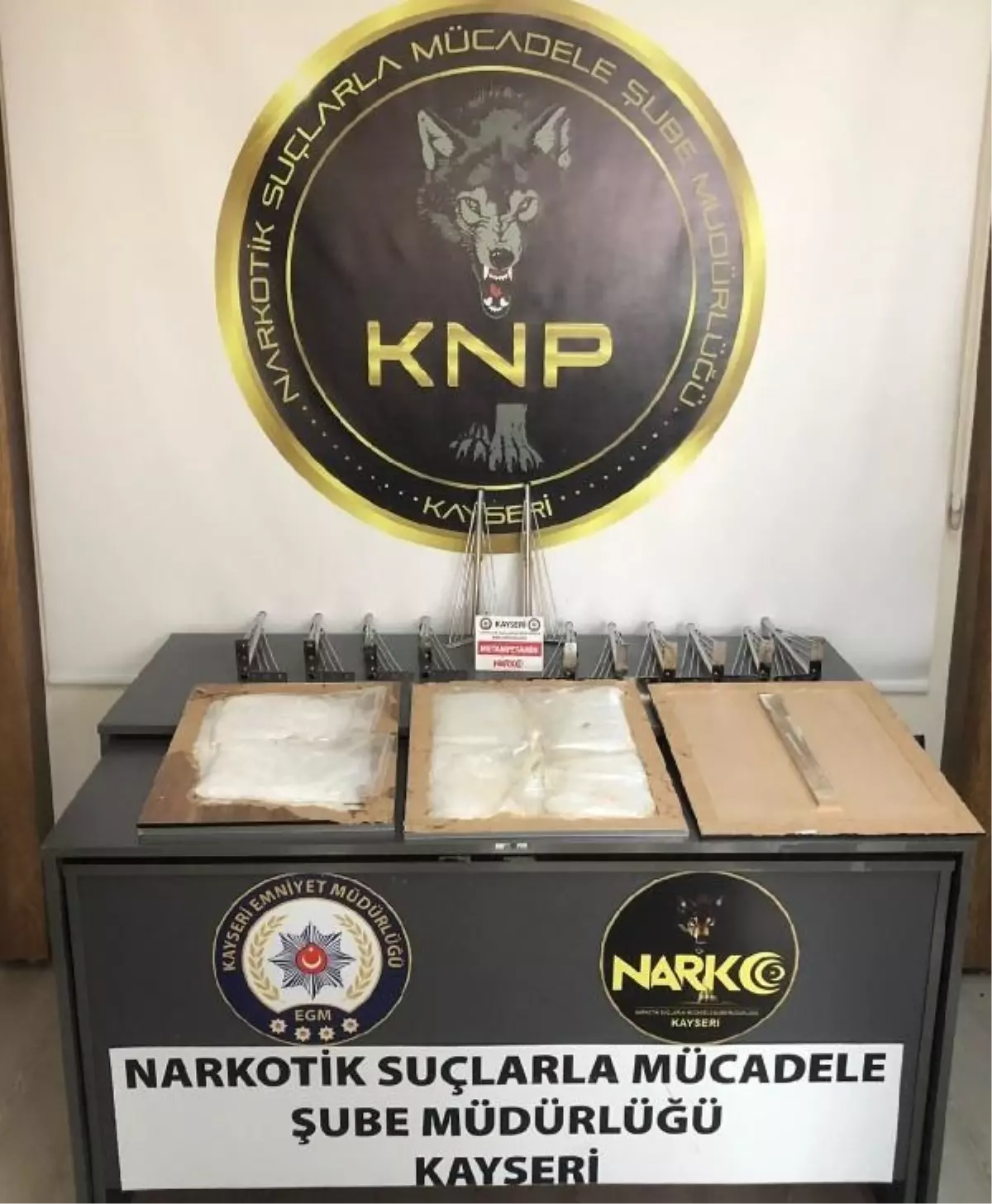 Kayseri'de 2 Kilo Metamfetamin Ele Geçirildi, 2 Kişi Gözaltına Alındı