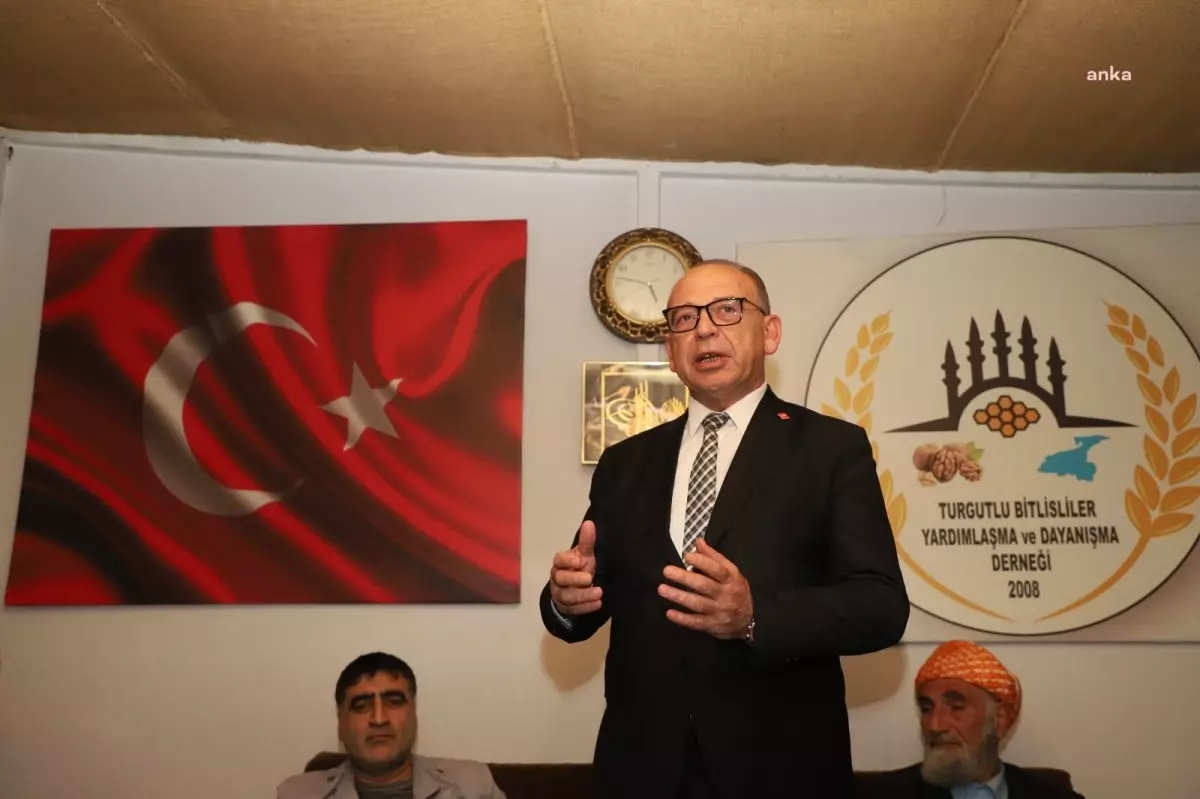 Turgutlu Belediye Başkanı Çetin Akın, Turgutlu Bitlisliler Yardımlaşma ve Dayanışma Derneği'ni ziyaret etti