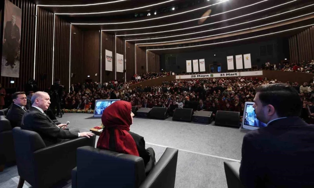 Cumhurbaşkanı Erdoğan: Gençlerimize taahhüt ettiklerimizi 8 ayda gerçekleştirdik