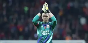 Galatasaray'da Muslera depremi! Durumu maç saatinde belli olacak