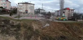 Karabük'te çocuk parkında üçüncü kez heyelan meydana geldi