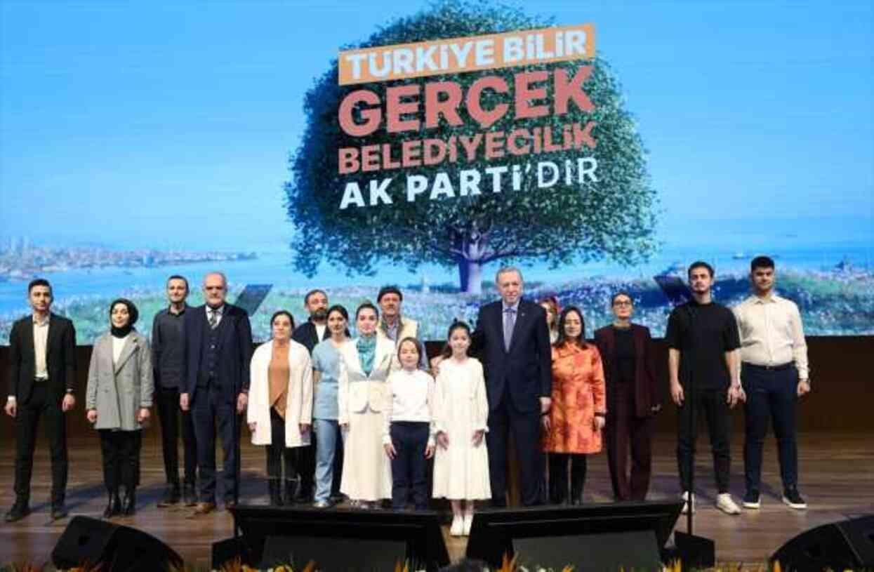 Cumhurbaşkanı Erdoğan açıkladı! İşte 8 başlıkta AK Parti'nin seçim beyannamesi