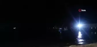İzmir'de balıkçı teknesi battı: 3 kişinin cansız bedeni bulundu, 2 kişi kayıp