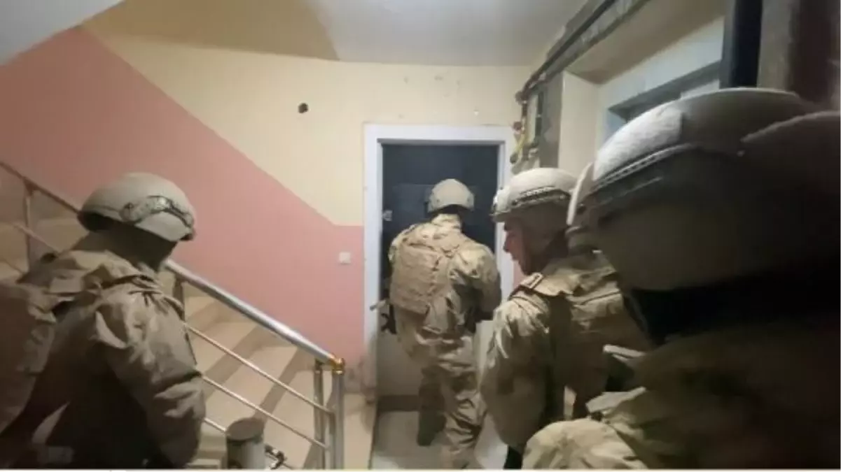 Diyarbakır ve Mersin'de PKK'nın şehir yapılanmasına operasyon: 3 tutuklama