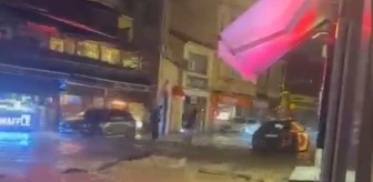 Beşiktaş'ta Ana İsale Hattı Patladı, İş Yerleri Su Altında Kaldı